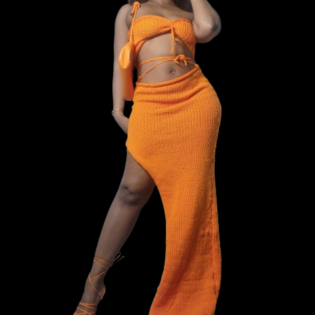 Orange knitted maxi skirt with split (M)